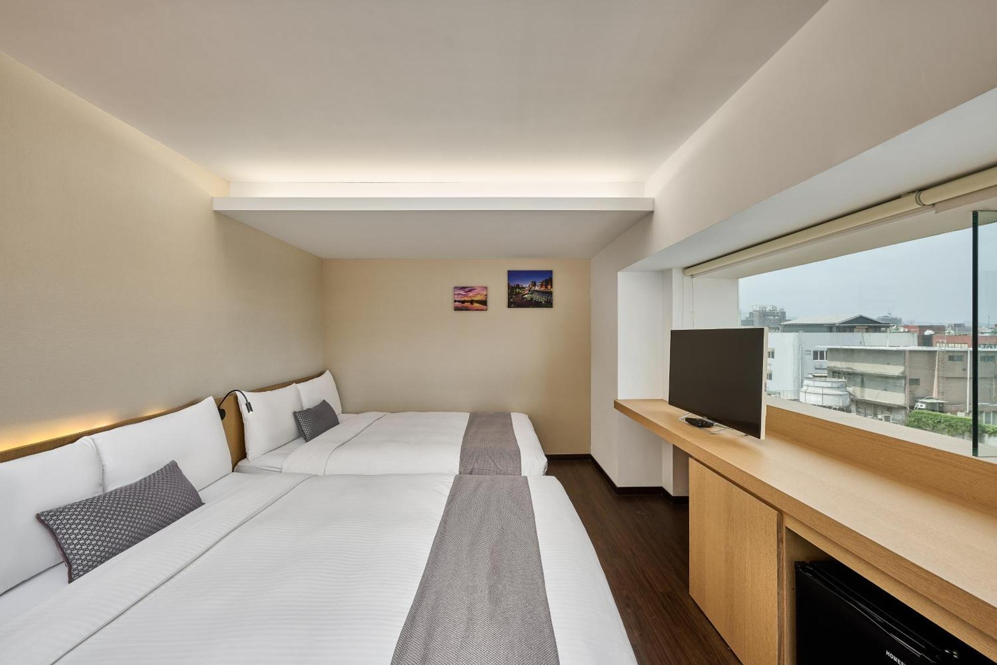 Eastin Taipei Hotel Bagian luar foto