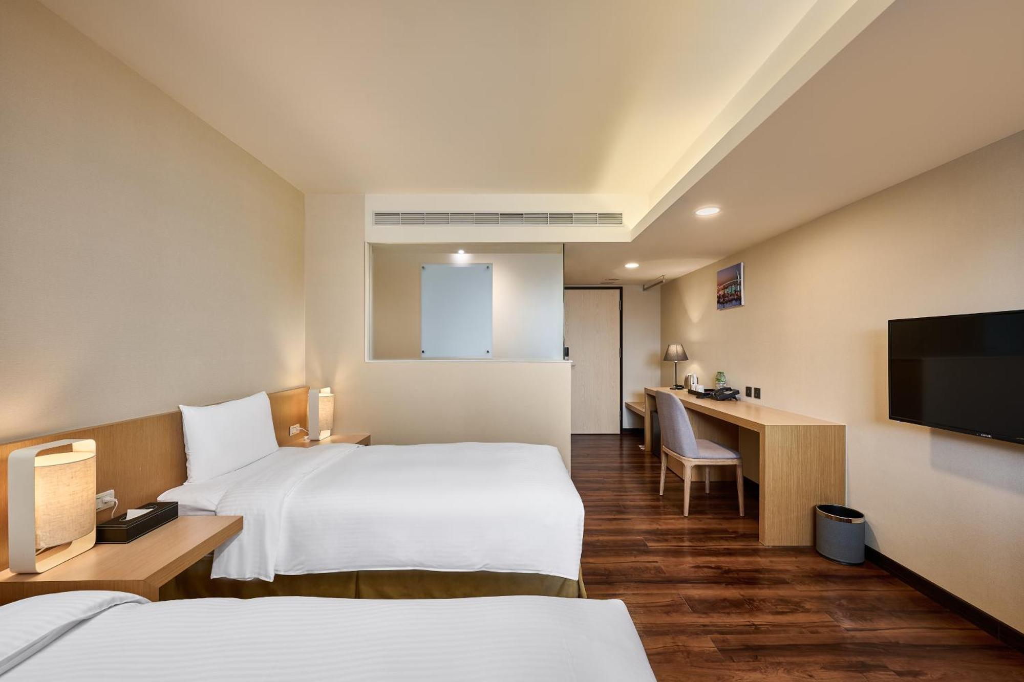 Eastin Taipei Hotel Bagian luar foto