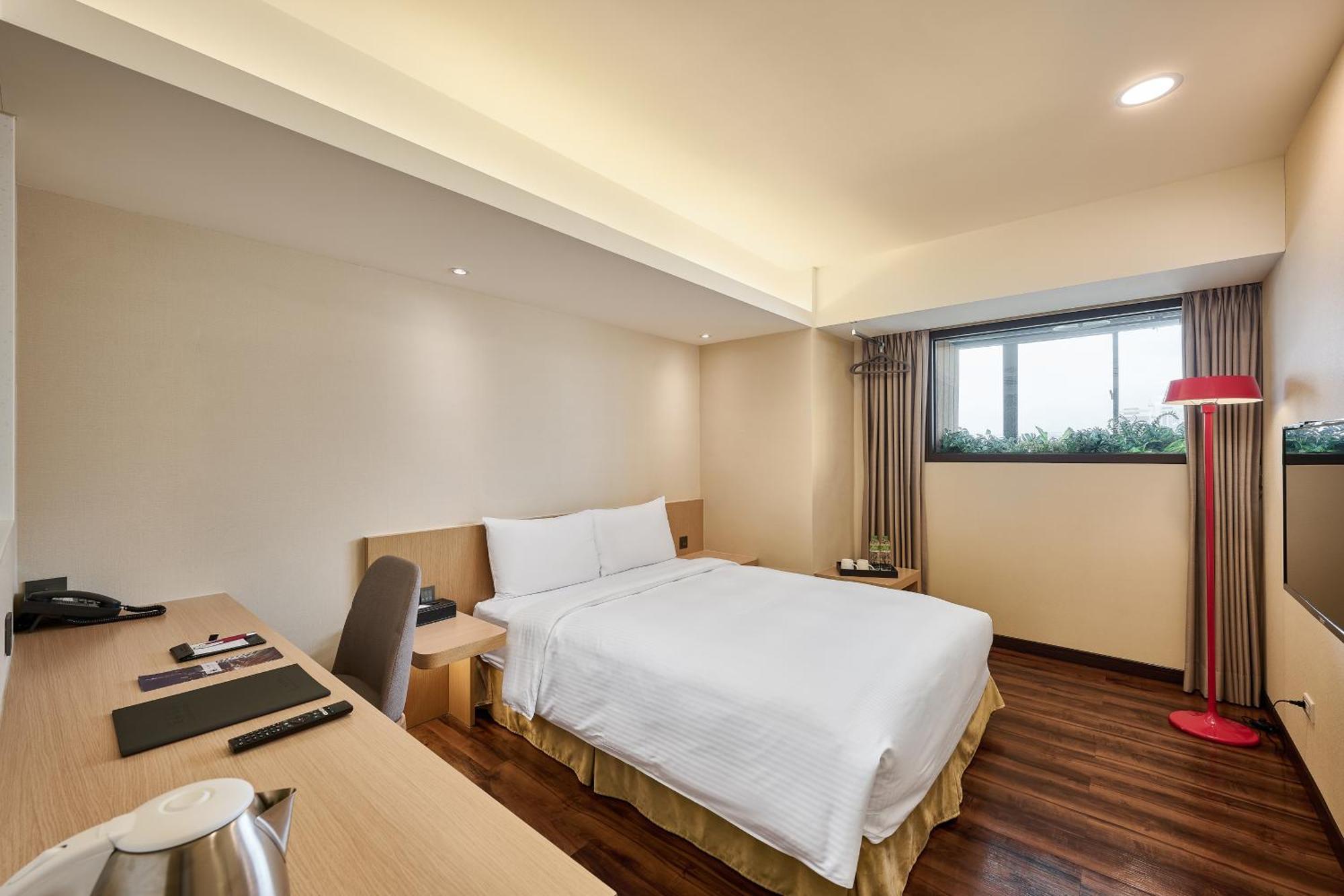 Eastin Taipei Hotel Bagian luar foto