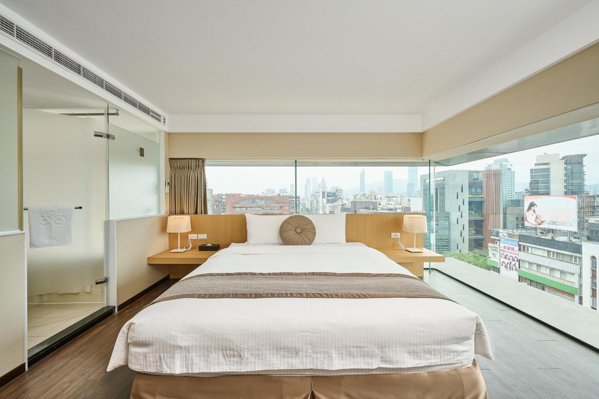 Eastin Taipei Hotel Bagian luar foto