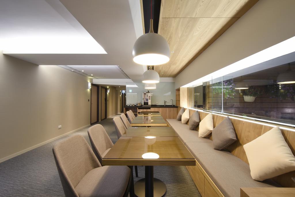 Eastin Taipei Hotel Bagian luar foto