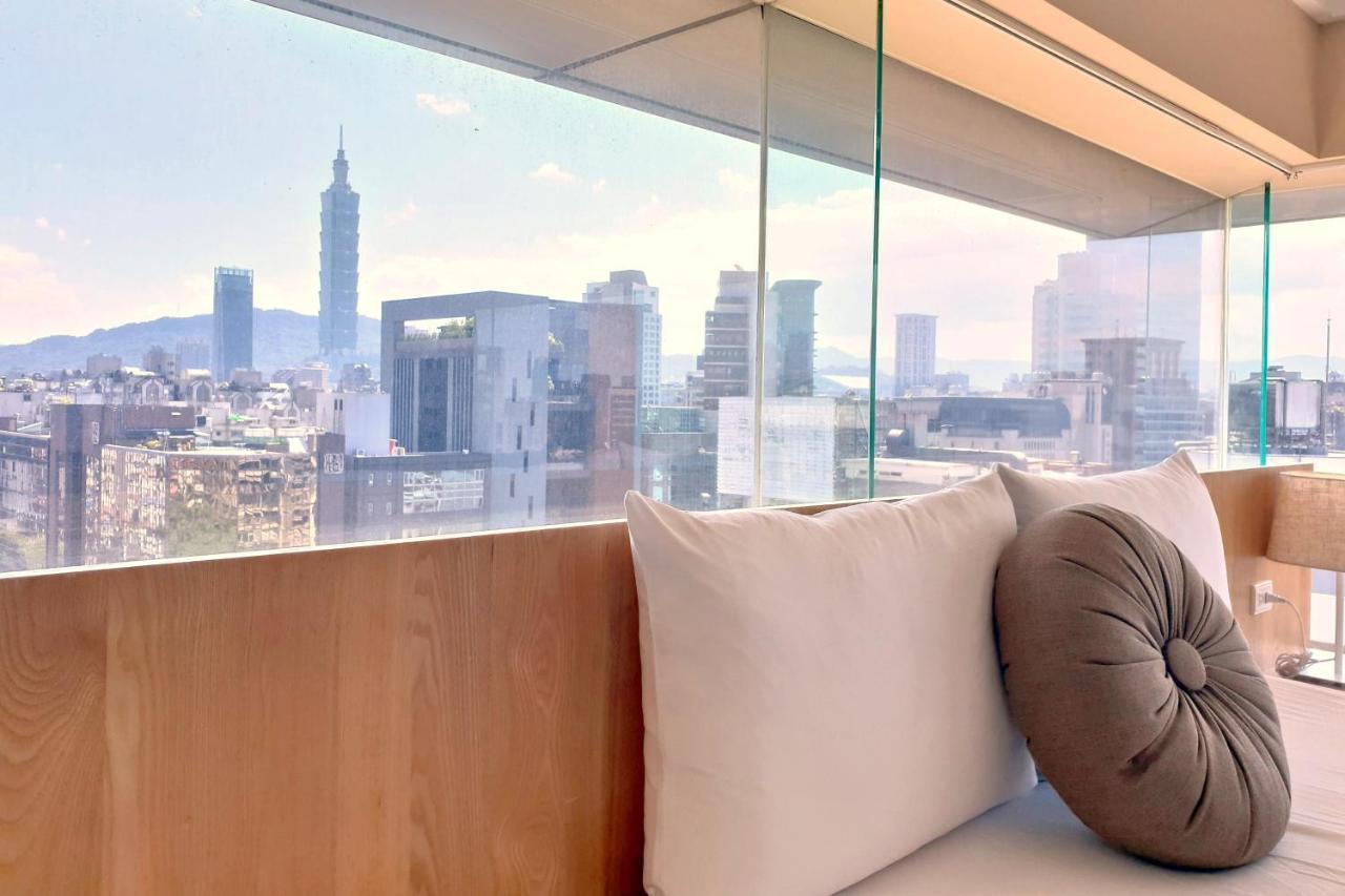 Eastin Taipei Hotel Bagian luar foto