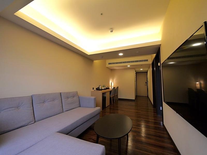 Eastin Taipei Hotel Bagian luar foto